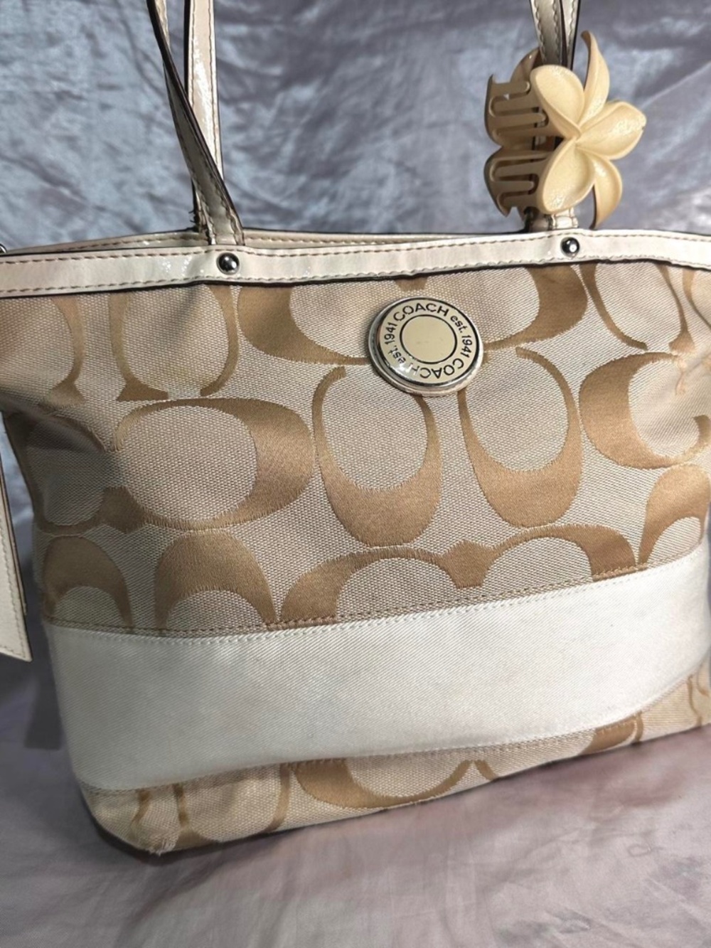 Vintage Y2K Coach Signature Beige White Shoulder Bag